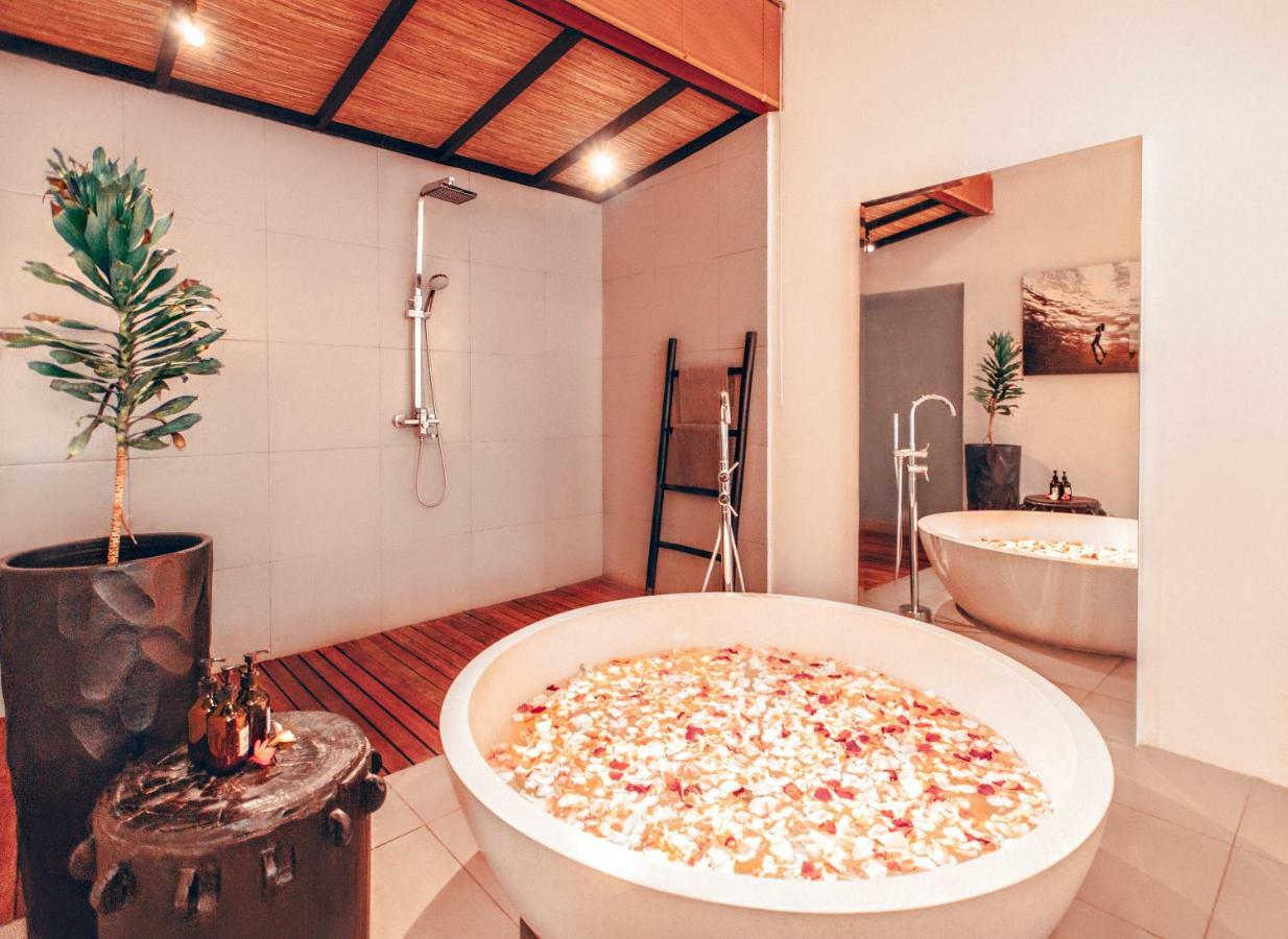 Suites Infinity & Beyond Seminyak Buitenkant foto