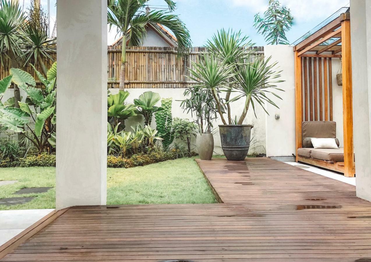 Suites Infinity & Beyond Seminyak Buitenkant foto