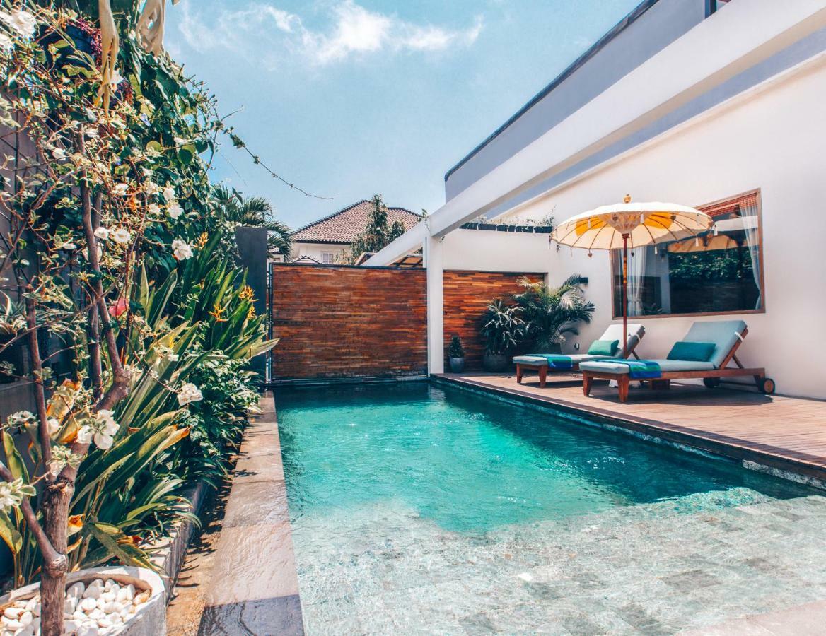 Suites Infinity & Beyond Seminyak Buitenkant foto